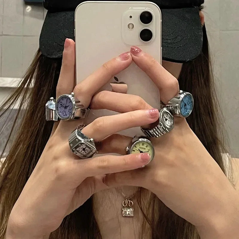 Vintage Punk Finger Watch Mini Elastic Strap Alloy Watches Couple Rings Jewelry Clock Women Men Retro Roman Quartz Watch Rings